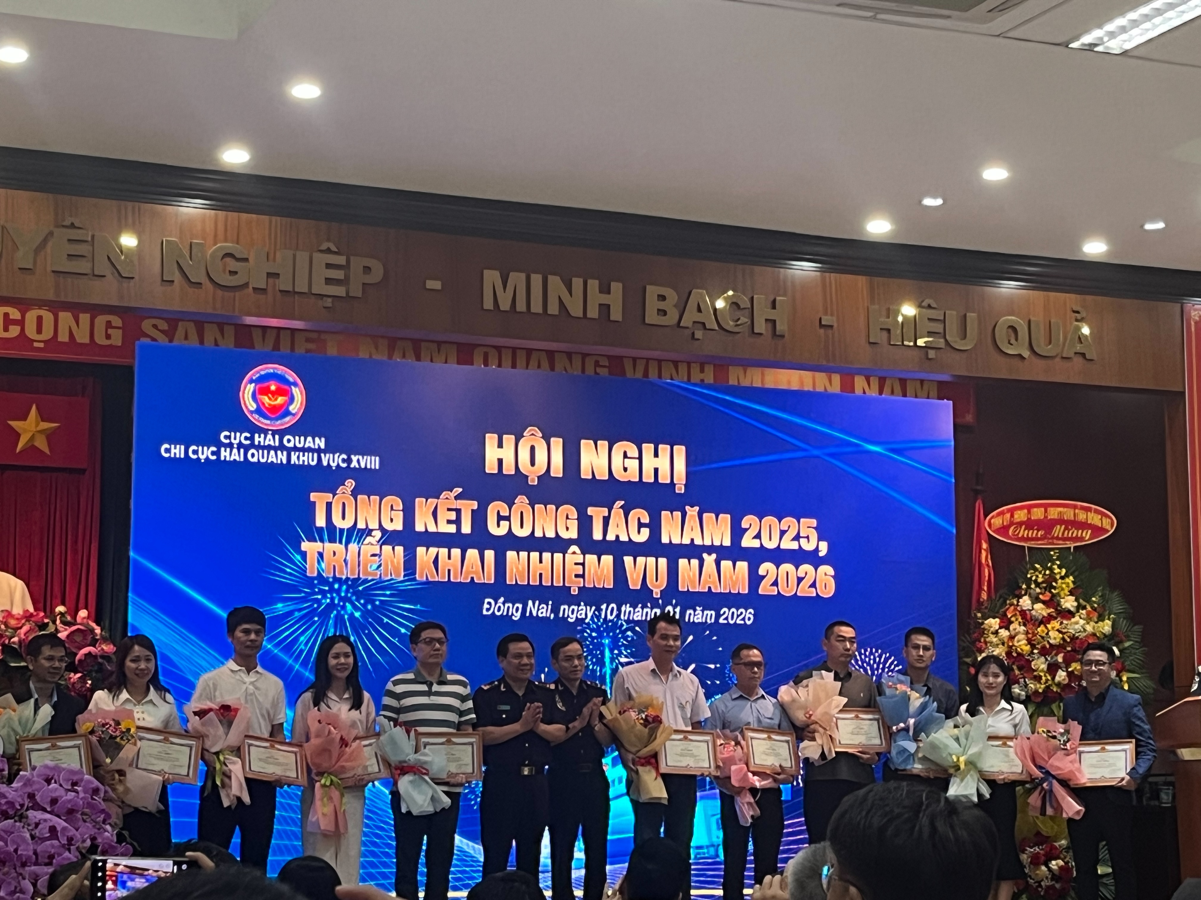 Đội ngũ logistics THD